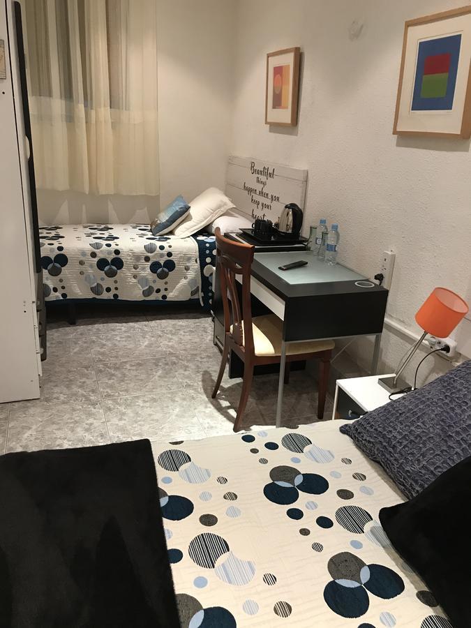 برشلونة Hostal Aribau المظهر الخارجي الصورة