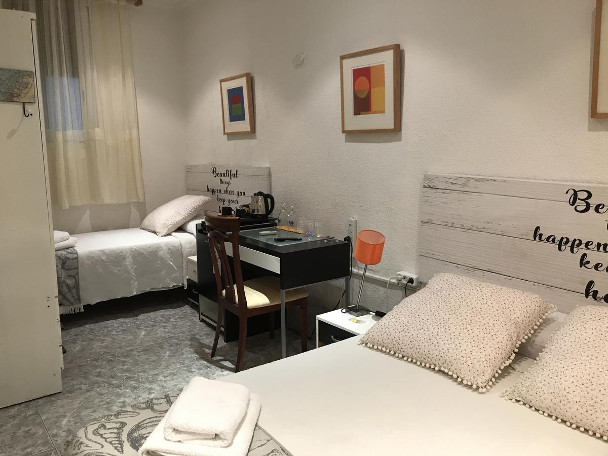 برشلونة Hostal Aribau المظهر الخارجي الصورة